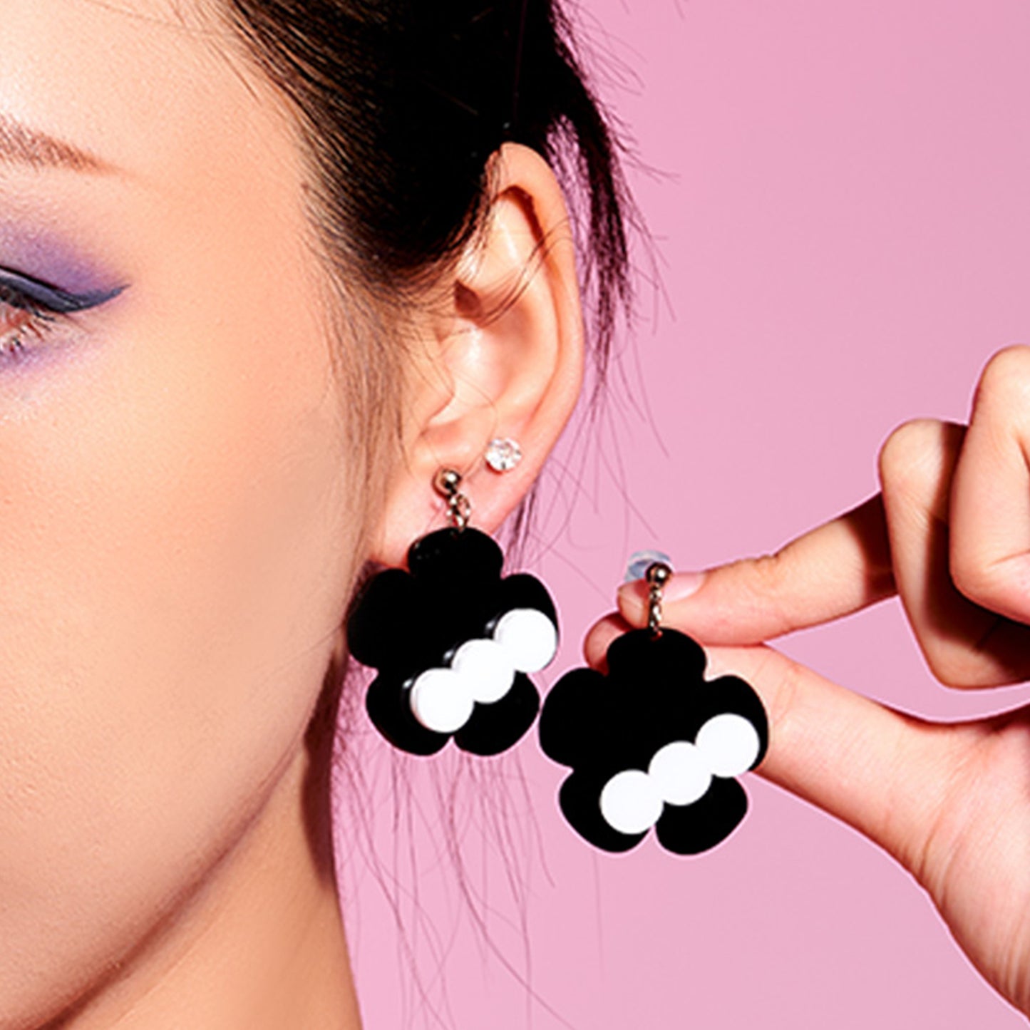 Minimalist Cartoon Ear Clip/Earrings