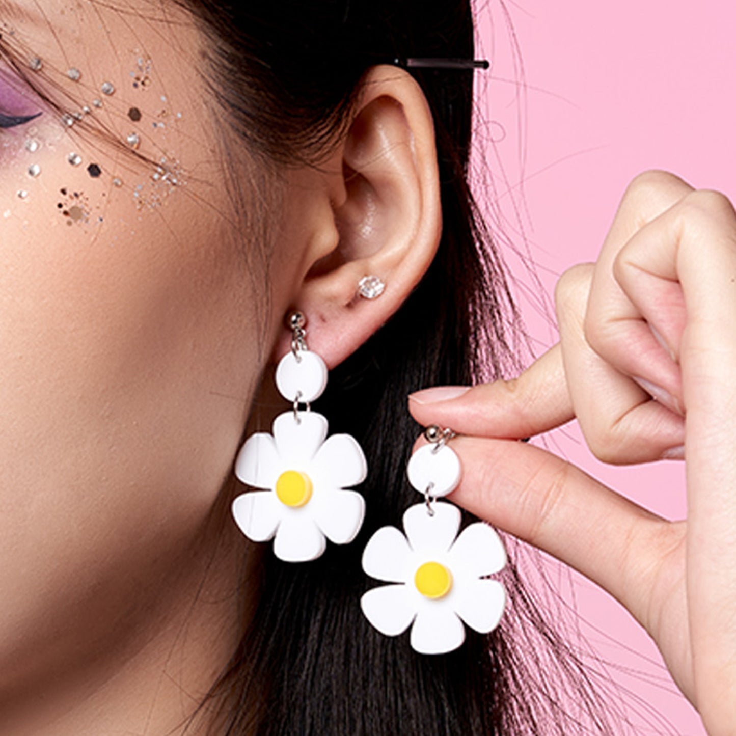 Small Daisy Drops Ear Clip/Earrings