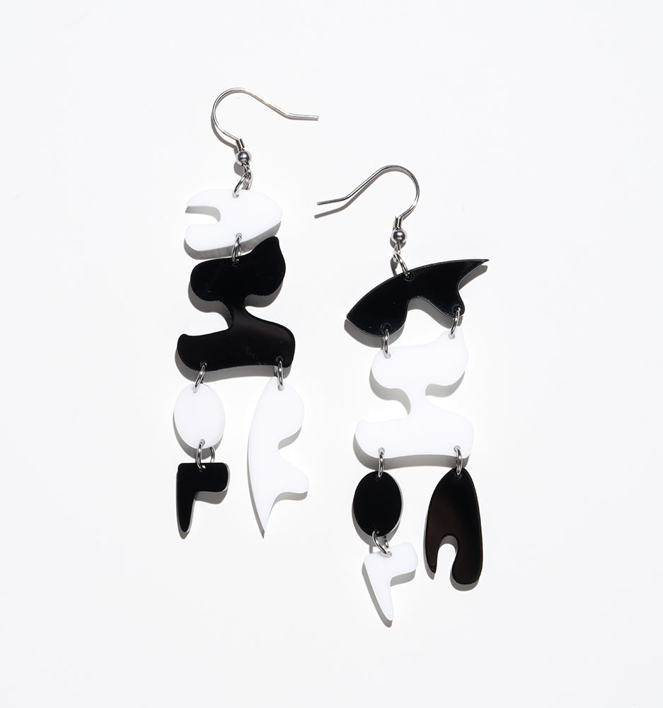 Lrregular Black & White Earrings/Ear Clip