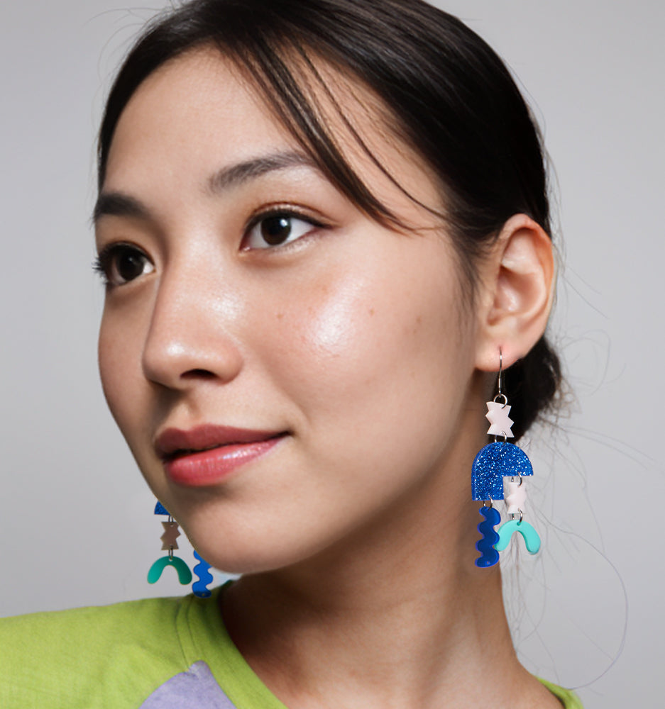 wooyas acrylic earrings