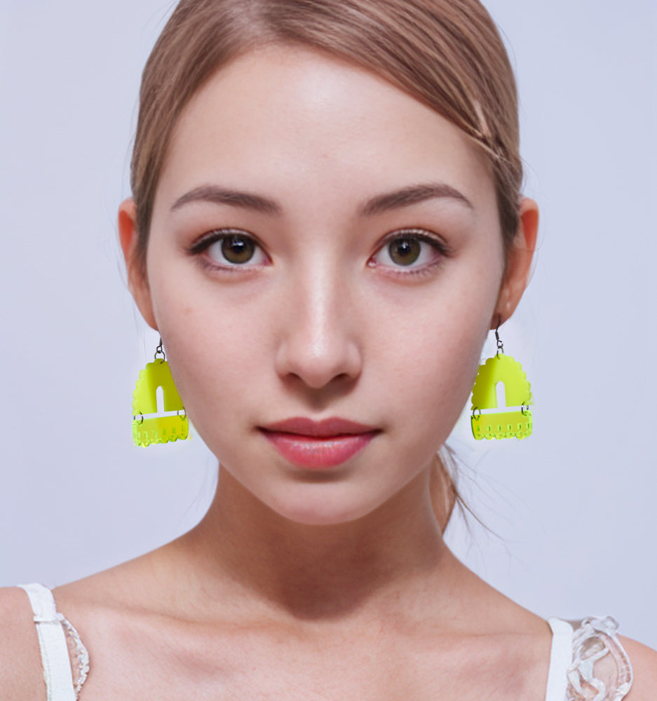 wooyas acrylic earrings