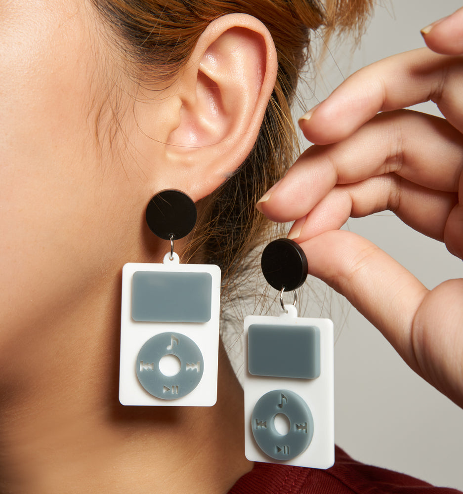 wooyas acrylic earrings